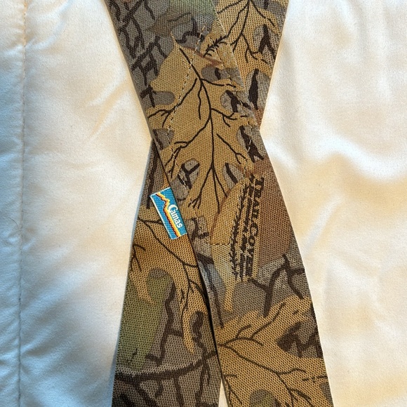 Camas Camo Suspenders 2” Wide - Picture 4 of 5